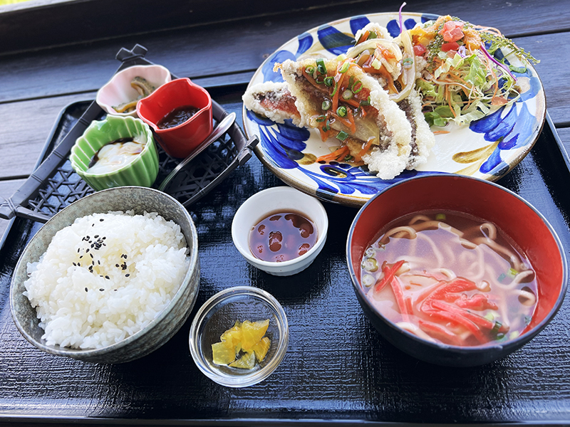 グルクン定食
